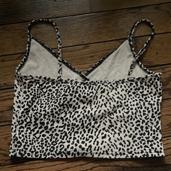 size XS cheetah print crop tank top V neck SHIEN - Picture 3 of 3